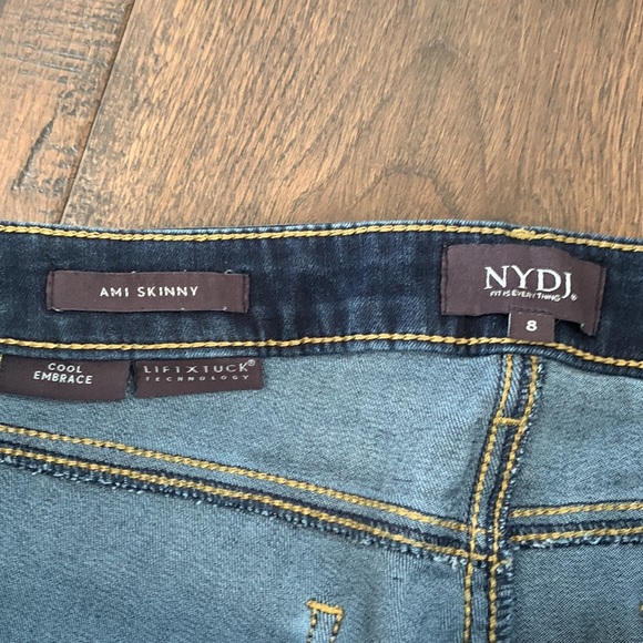 NYDJ • Ami skinny cooling jeans - Picture 2 of 8